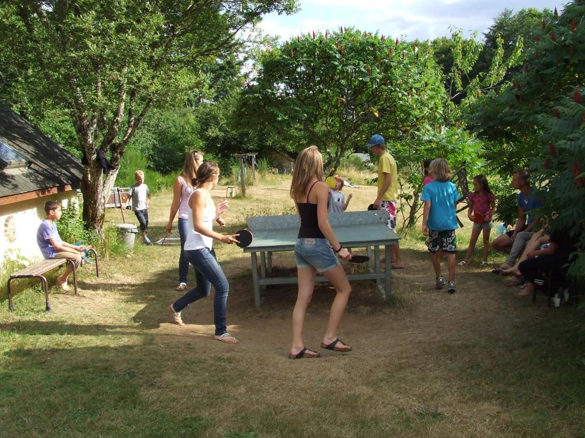 Neuvic  Stacaravan 6 Persoons - Camping Le Soustran מראה חיצוני תמונה